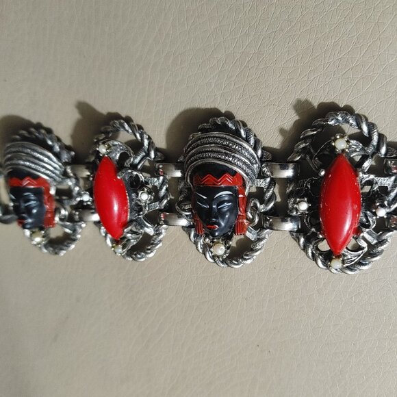 Vintage Selro Selini Bracelet MCM Red Black Enamel Lady Princess Faces Large - Picture 9 of 11